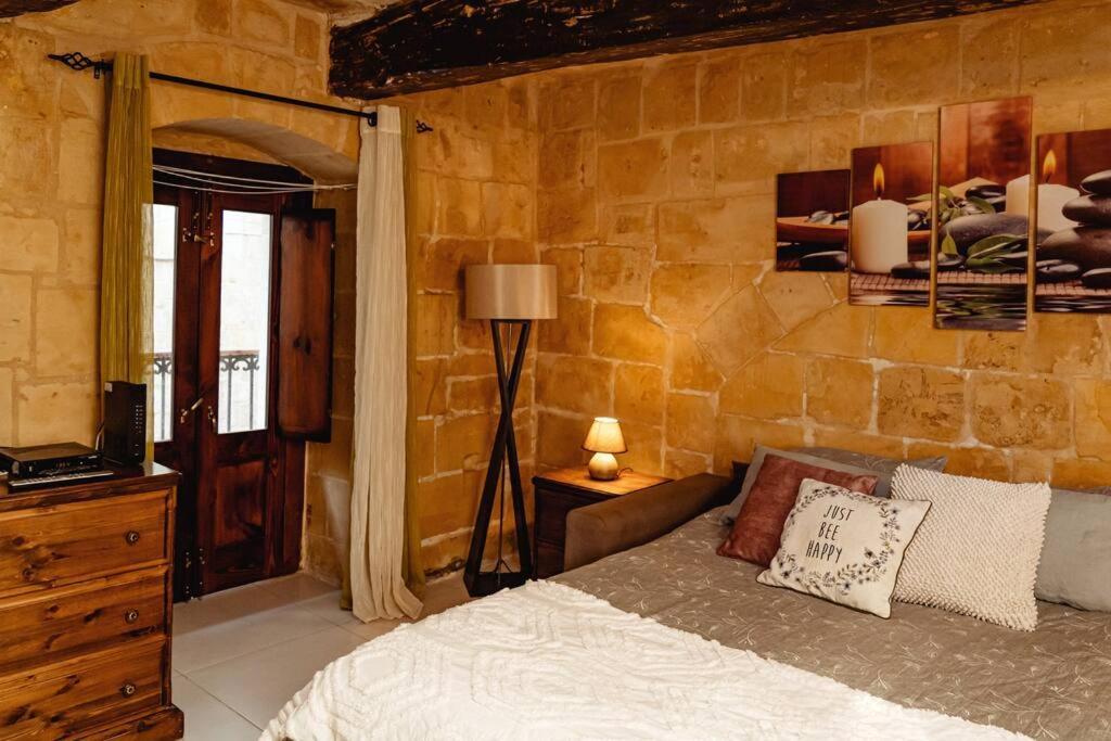 Enchanting 2Bdr Townhouse In Valletta Centre! Valeta Exterior foto